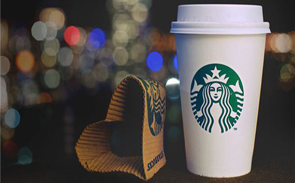 星巴克咖啡、奈雪的茶如何引导消费者掏钱