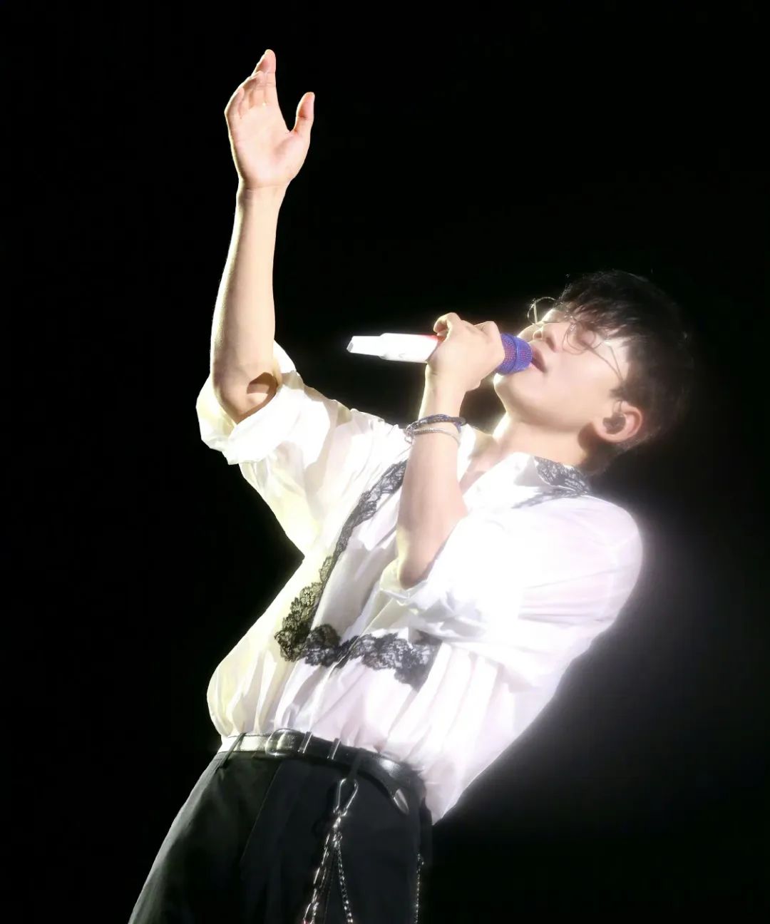 张杰演唱会“翻车”，库迪躺枪输麻了？